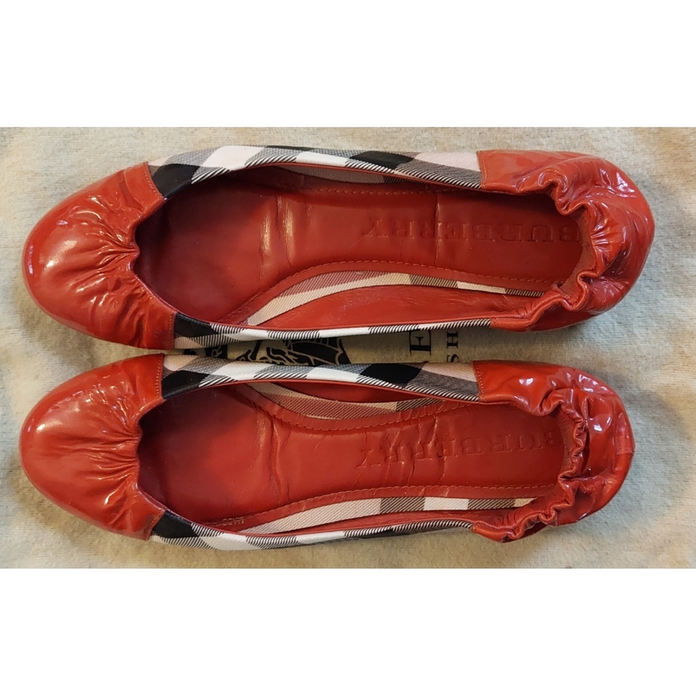 Burberry Flat